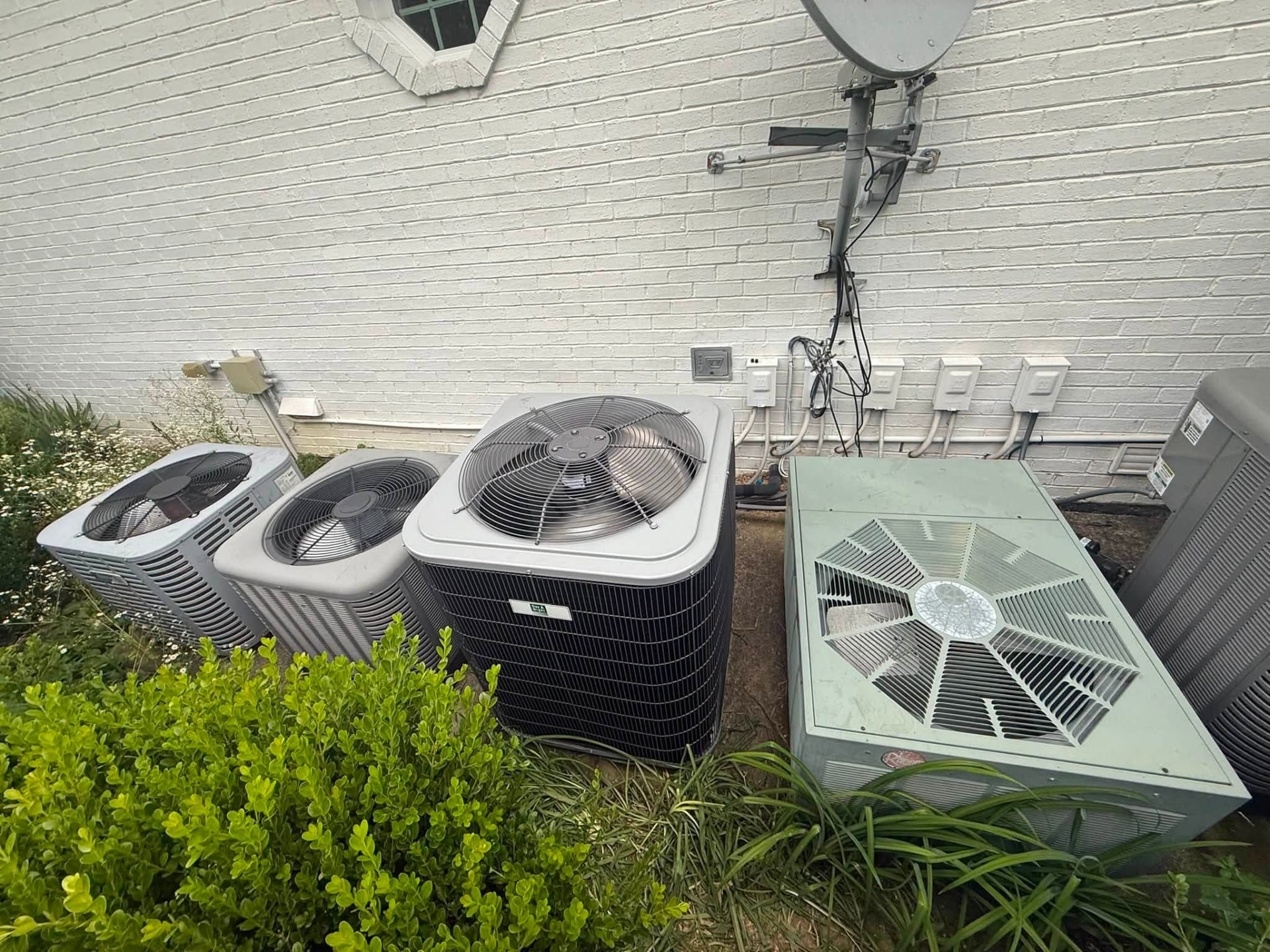 Multiple outdoor condensers, neat lineup